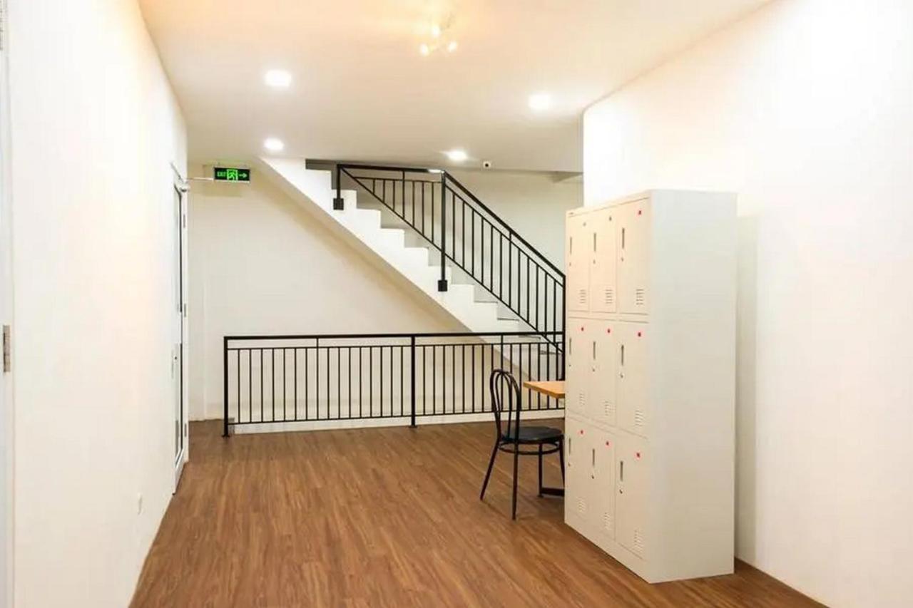 RedDoorz Hostel near Taman Puring Jakarta Exterior foto